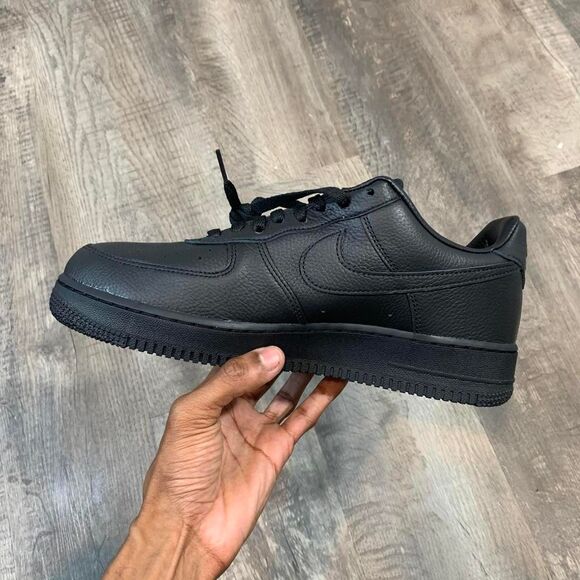 Nike Men\'s Black Trainers main image 3